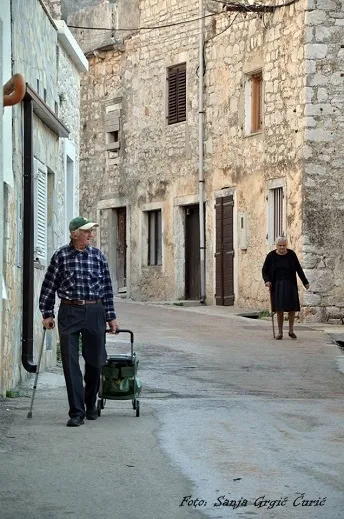 1. listopad - Međunarodni dan starijih osoba 