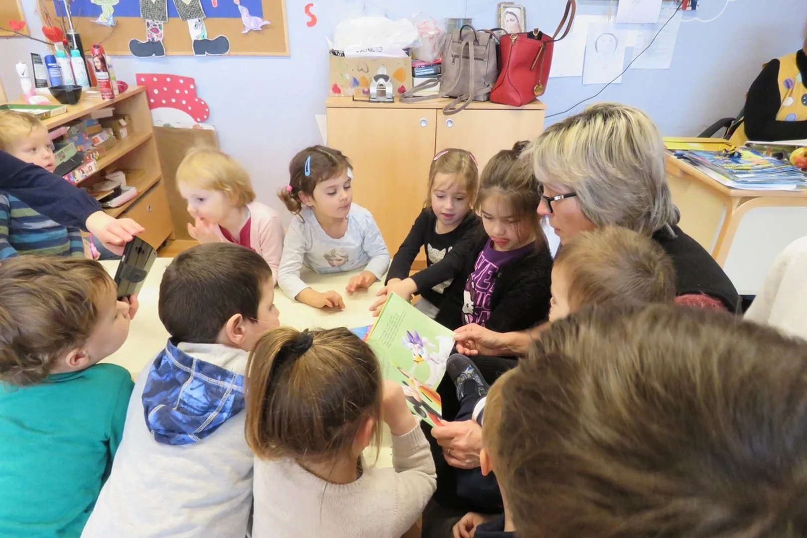 Teta Pričalica u vrtiću!