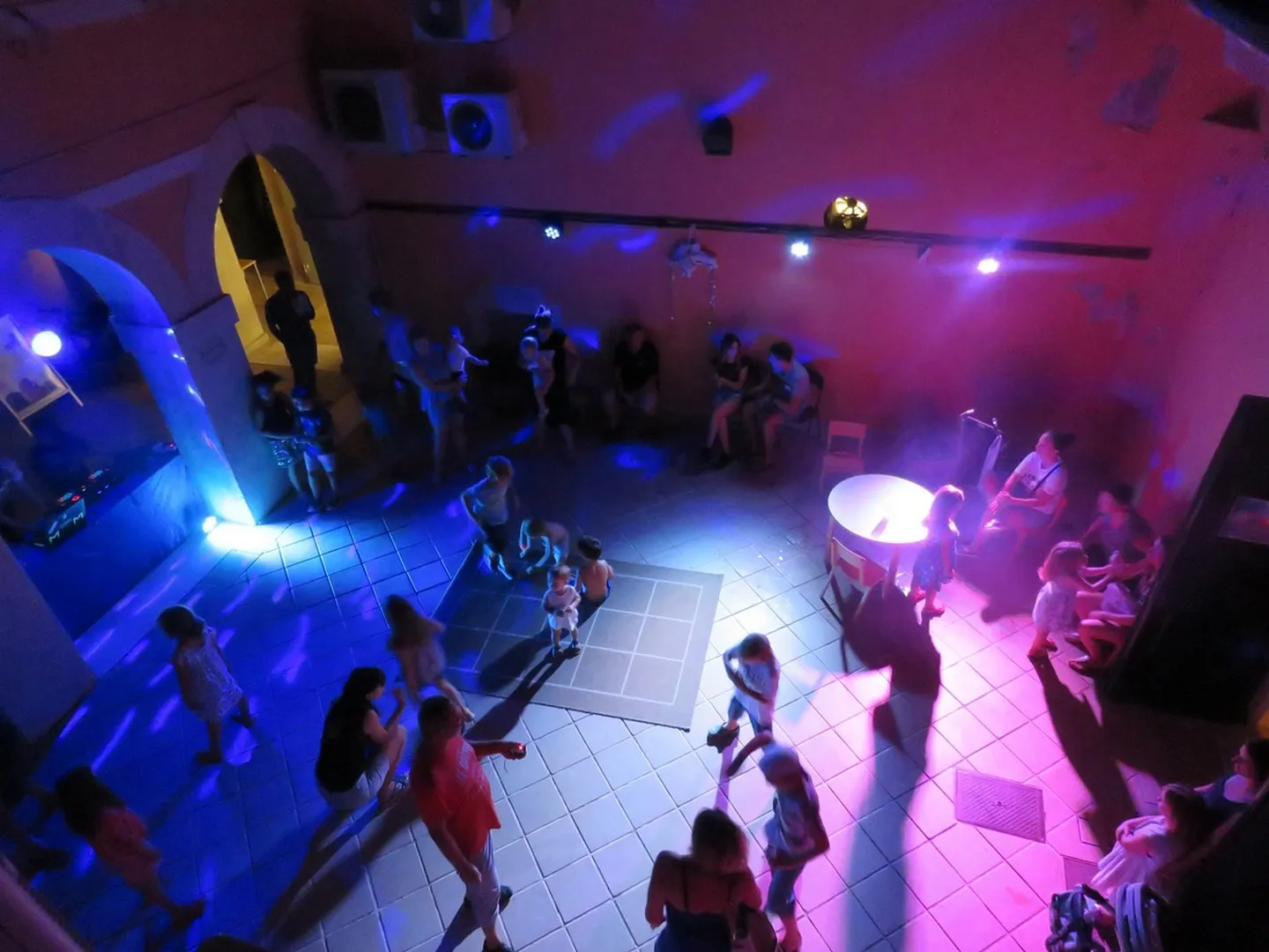 Karaoke-disco show - još jedan pun pogodak!