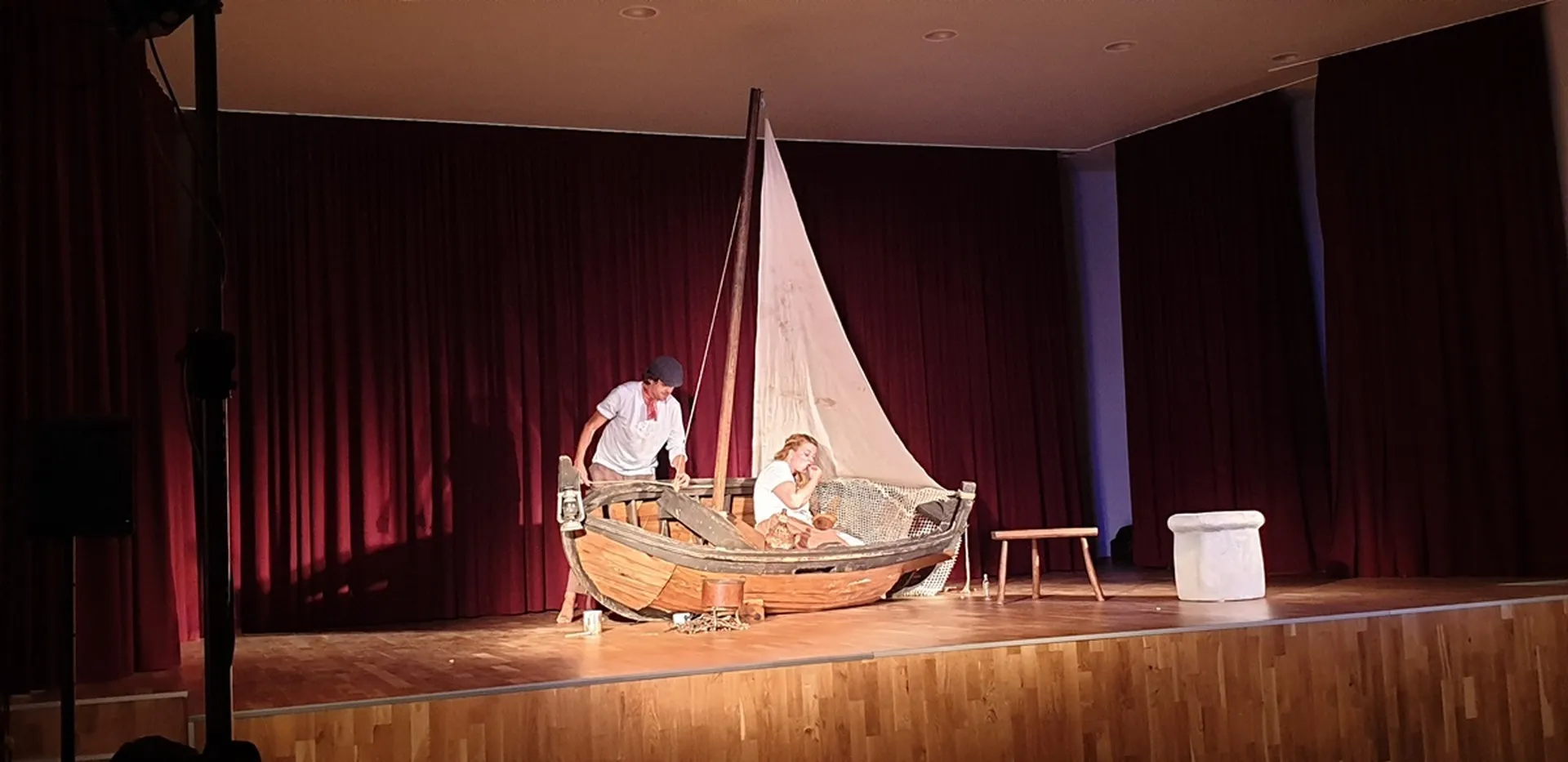 Roko i Cicibela napunili Društveni dom Tisno