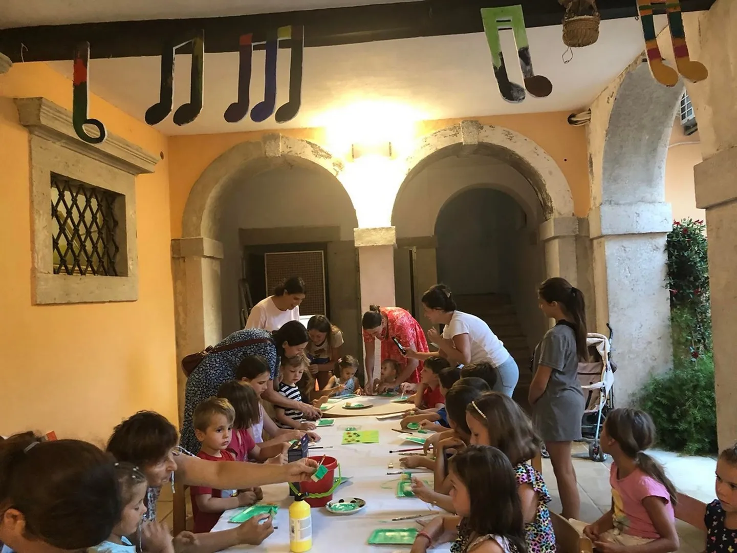 Čudesan cvijet - Priča o slobodi i ljubavi za djecu i njihove roditelje!