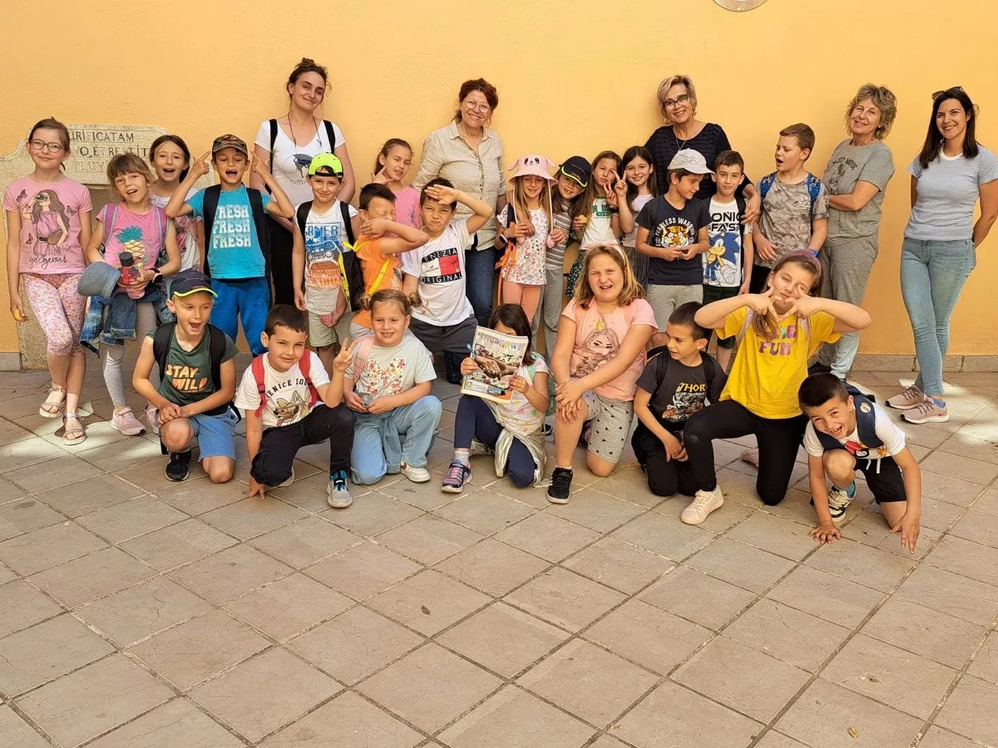 Posjet učenika OŠ Murterski škoji i PŠ Betina knjižnici!