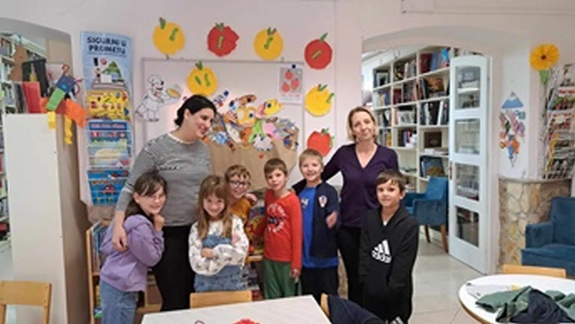 Upis prvašića OŠ Vjekoslava Kaleba u knjižnicu!