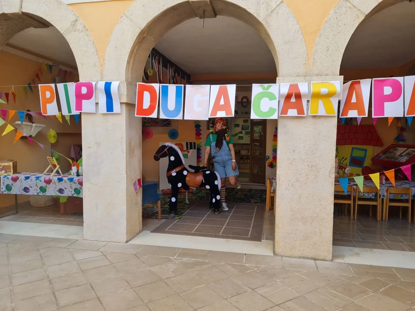 Upoznajte Pipi Dugu Čarapu!